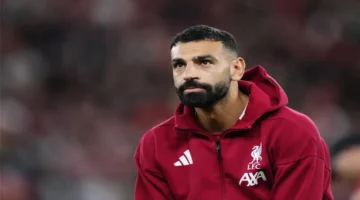 محمد صلاح على مقاعد البدلاء أمام فرانكفورت: كاراجر ينتقد قرار الإدارة ويربطه بتأثر اللاعب بالخصم
